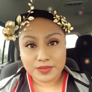 Meet your Posher, Daniela